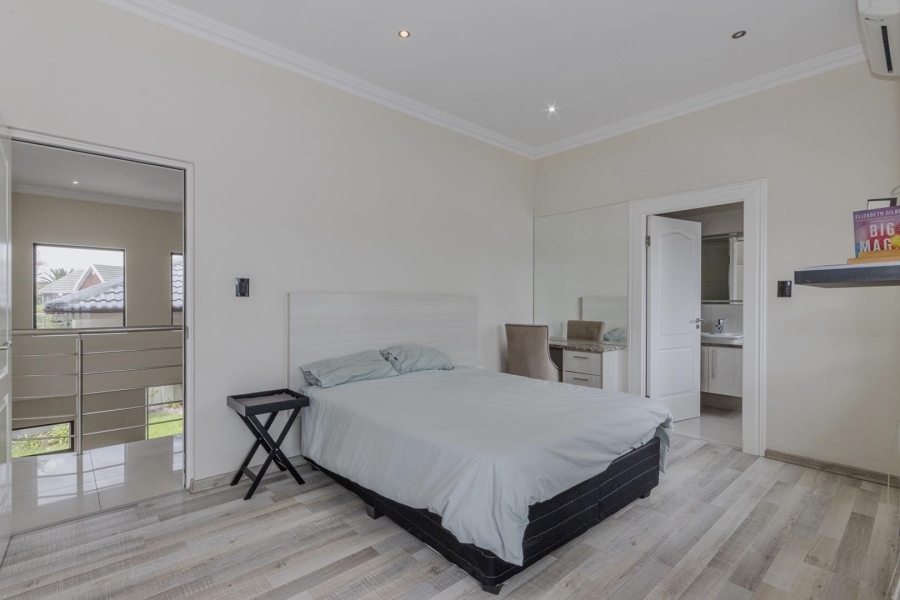 5 Bedroom Property for Sale in Sunset Beach Western Cape